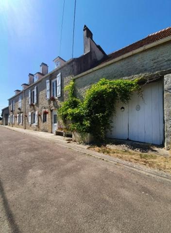 Chez Zoiseau Et Zoiseautte Acomodação com café da manhã Chassigny Exterior foto